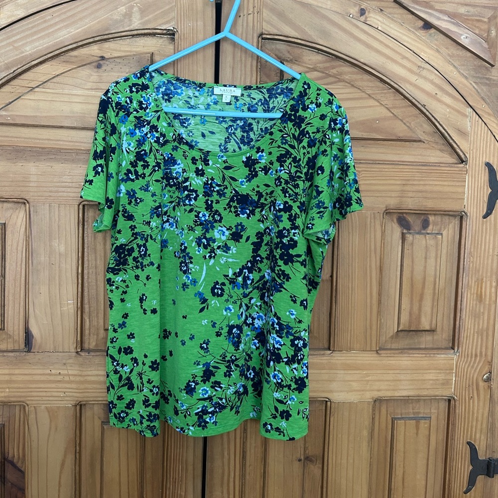 LAURA Petites Short Sleeve Floral Top